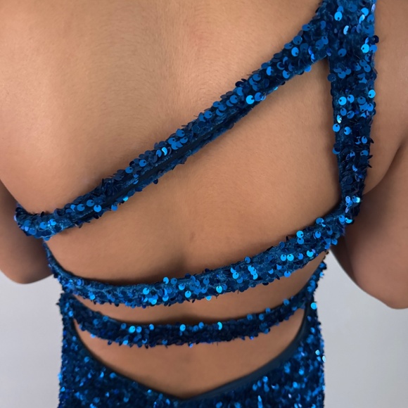 Prom Dress - Picture 3 of 5